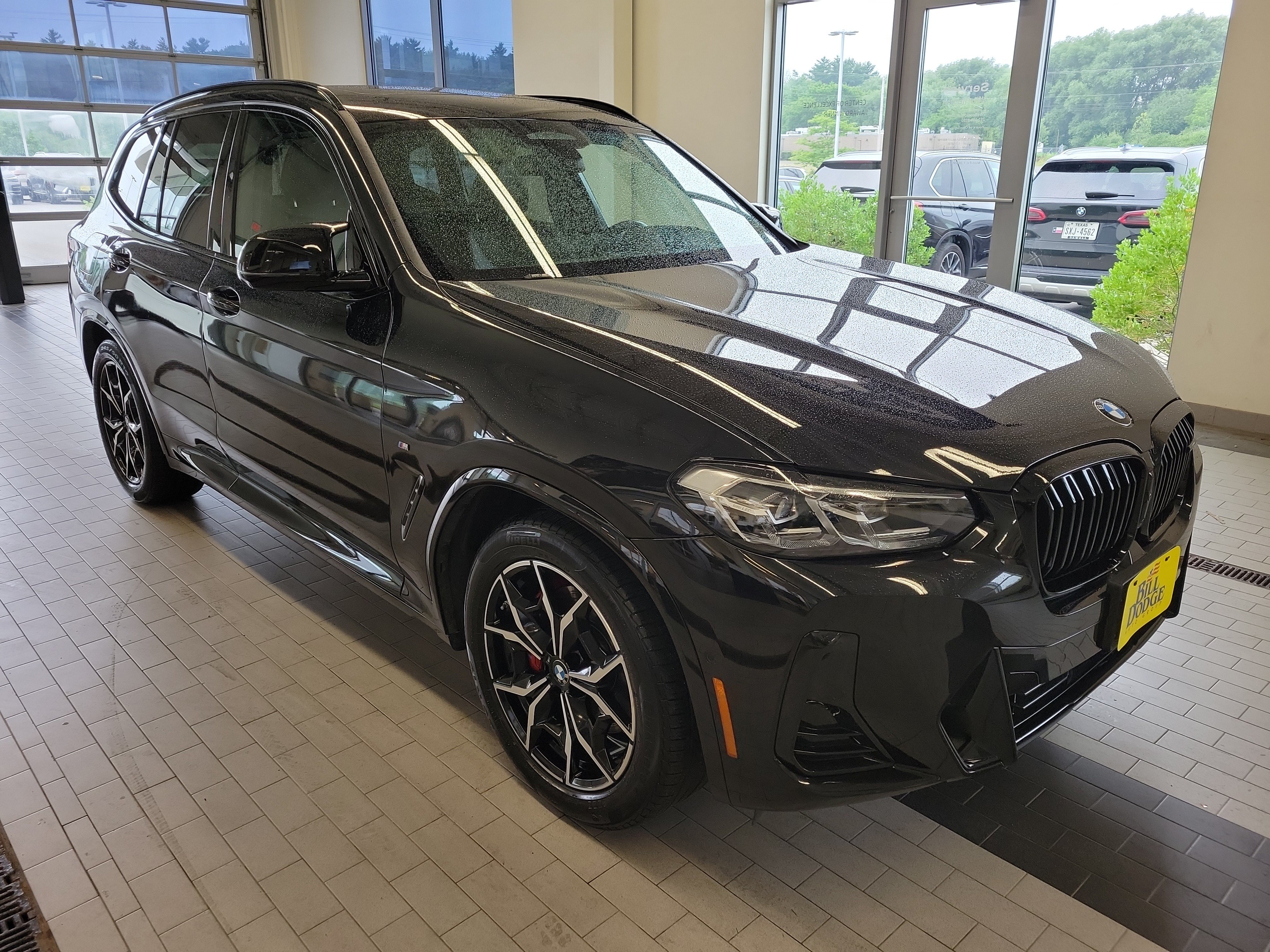 Used 2022 BMW X3 M40i AWD/4WD image 3