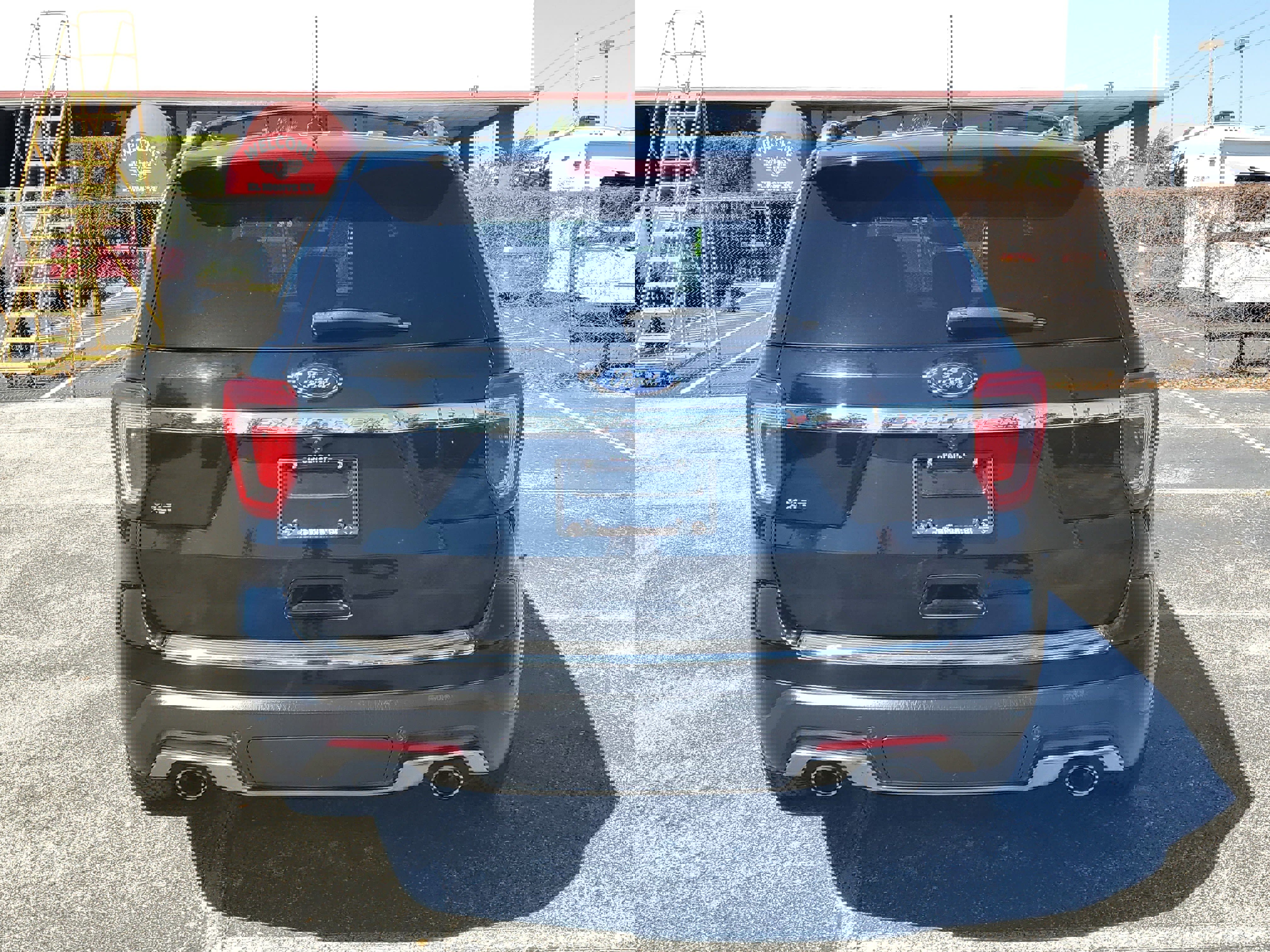 Used 2018 Ford Explorer XLT w/ Equipment Group 202A image 5