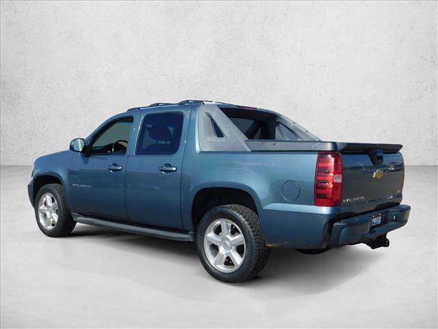Used 2012 Chevrolet Avalanche LS AWD/4WD image 13