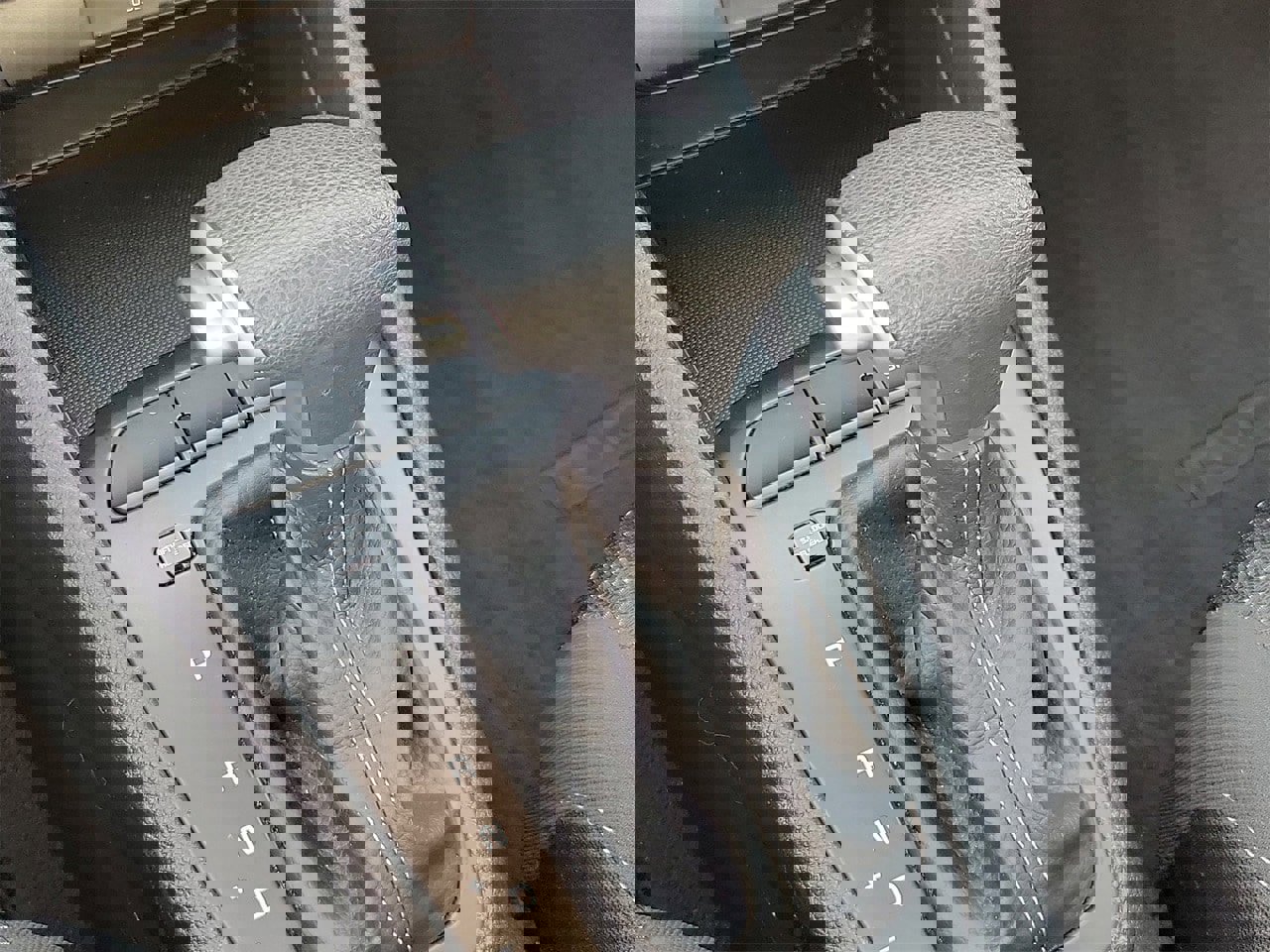 Used 2023 Kia Rio S image 26