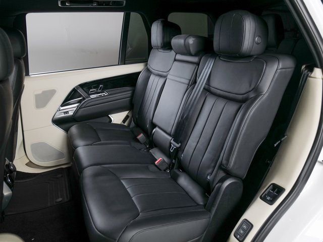 Used 2024 Land Rover Range Rover Long Wheelbase SE AWD/4WD image 5