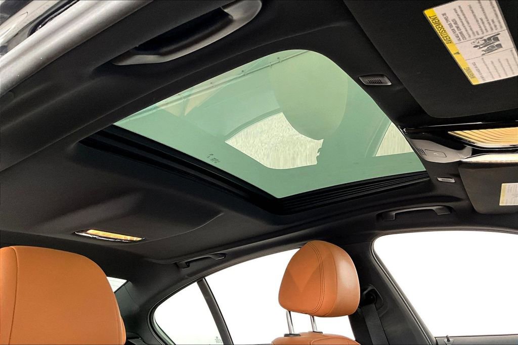 Used 2023 BMW 540i w/ M Sport Package image 21