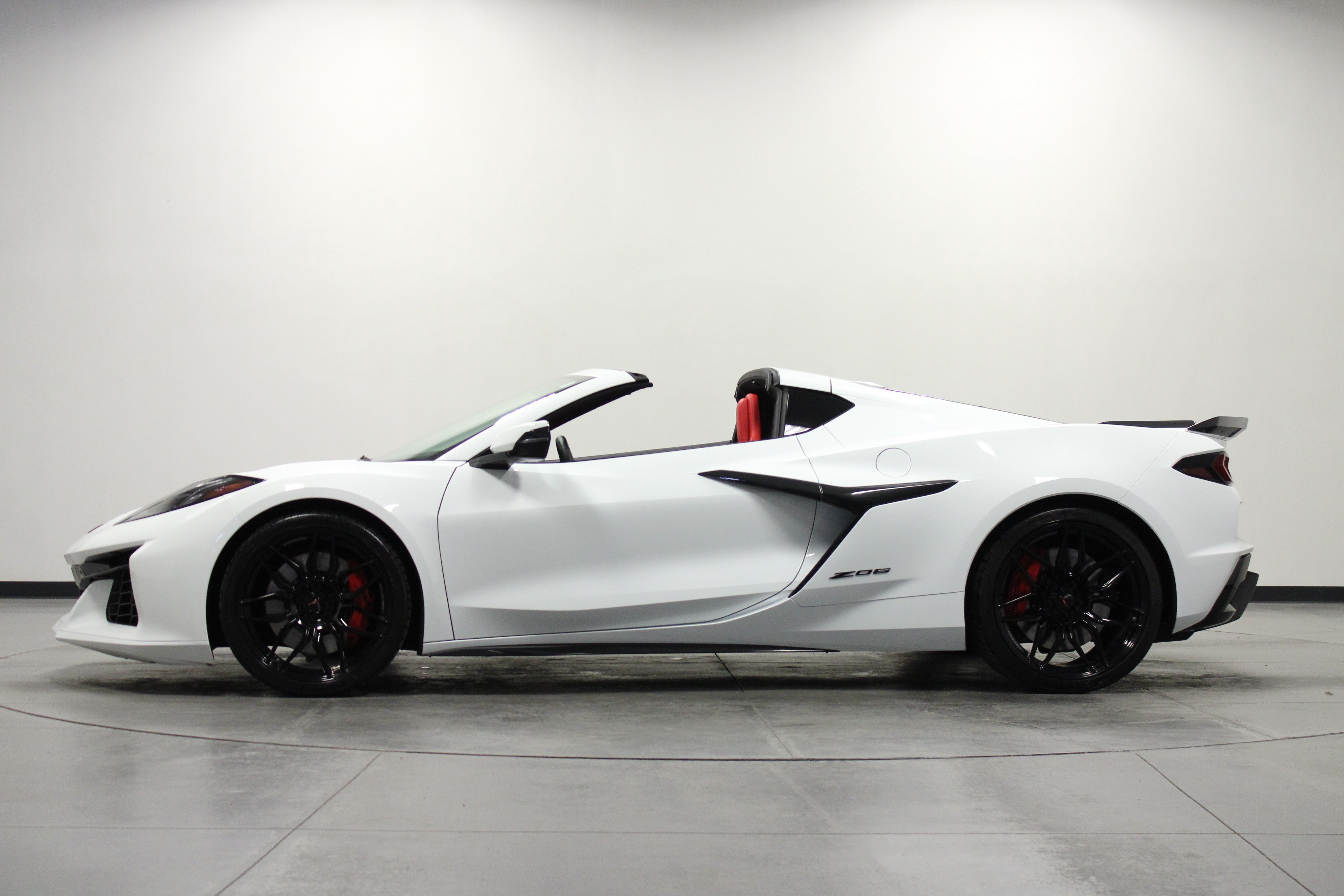 Used 2023 Chevrolet Corvette Z06 w/ Battery Protection Package RWD image 7
