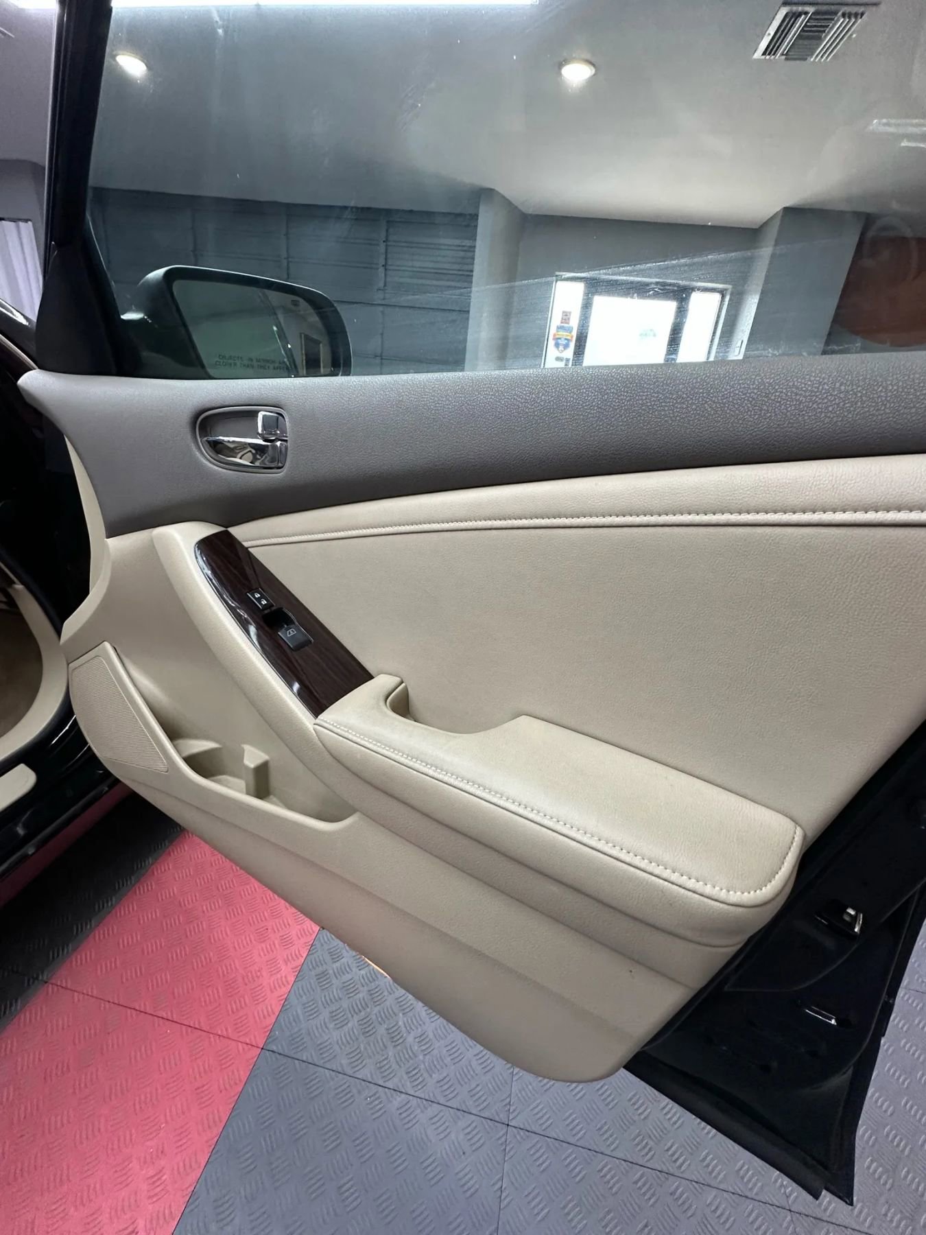 Used 2011 Nissan Altima 3.5 SR w/ 3.5SR Premium Pkg FWD image 26