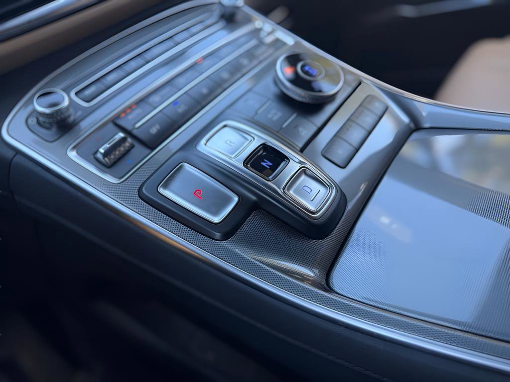 Certified 2023 Hyundai Santa Fe Calligraphy w/ Cargo Package image 34