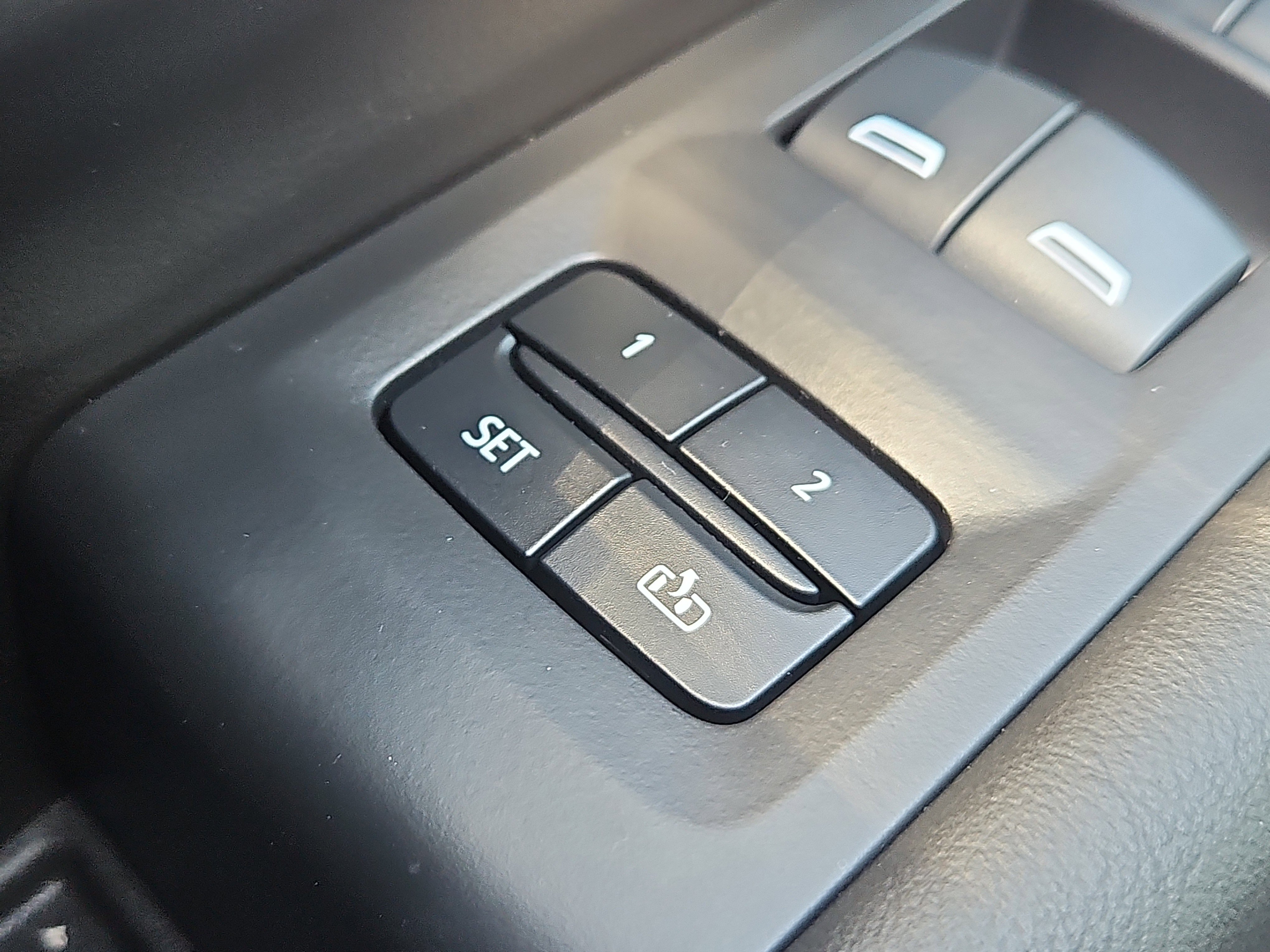 Used 2024 Chevrolet Tahoe RST w/ Luxury Package image 15