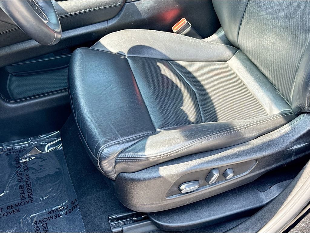 Used 2018 Cadillac XT5 Premium Luxury image 14