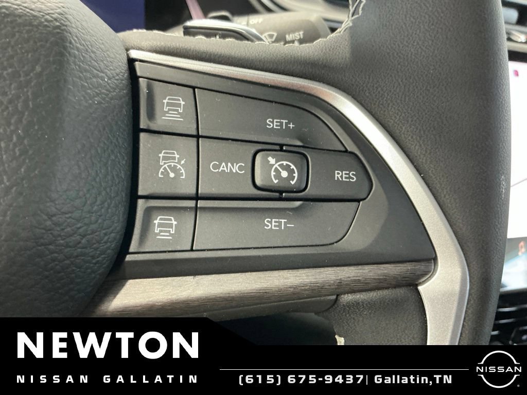 Used 2024 Jeep Grand Cherokee L Limited AWD/4WD image 25