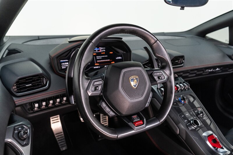 Used 2016 Lamborghini Huracan LP 580-2 RWD image 92