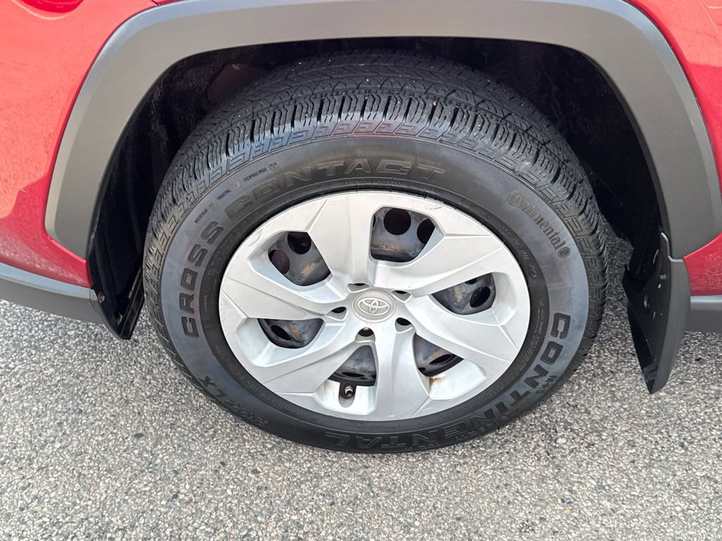 Used 2019 Toyota RAV4 LE w/ All Weather Liner Package AWD/4WD image 37