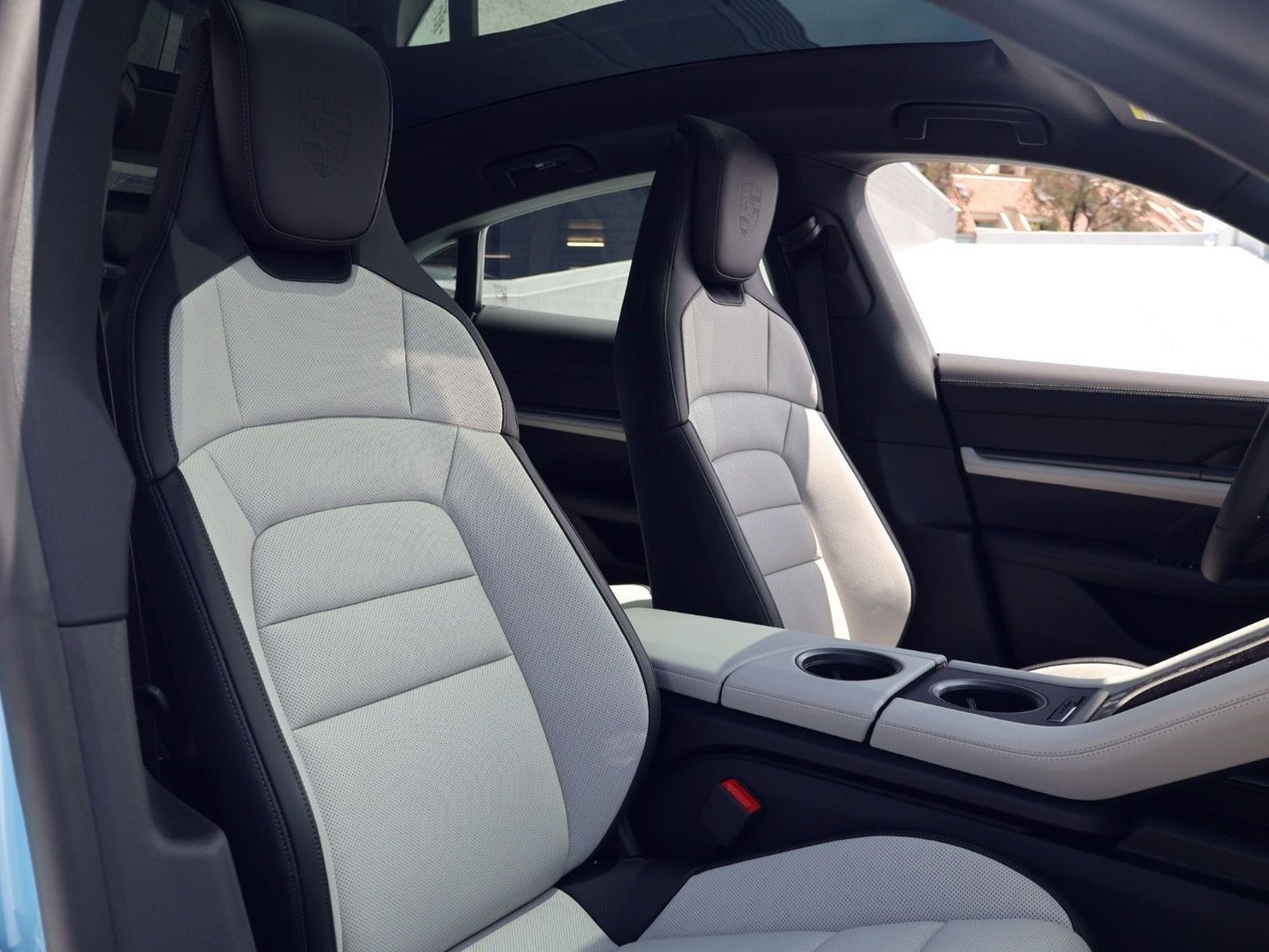 New 2026 Porsche Taycan 4S AWD/4WD image 24