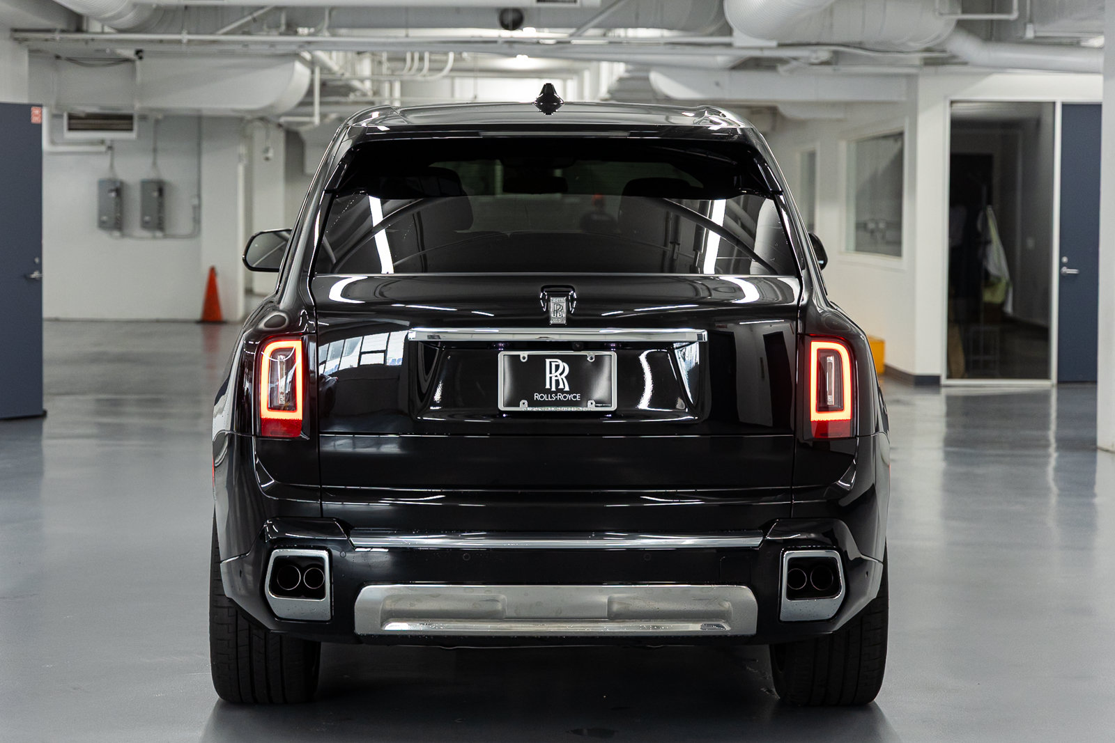 New 2027 Rolls-Royce Cullinan AWD/4WD image 4