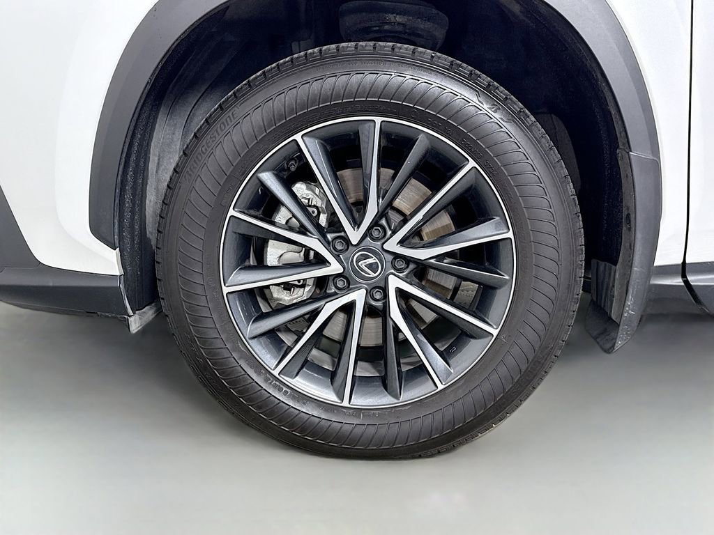 Certified 2025 Lexus NX 250 FWD w/ Accessory Package (2T) image 33