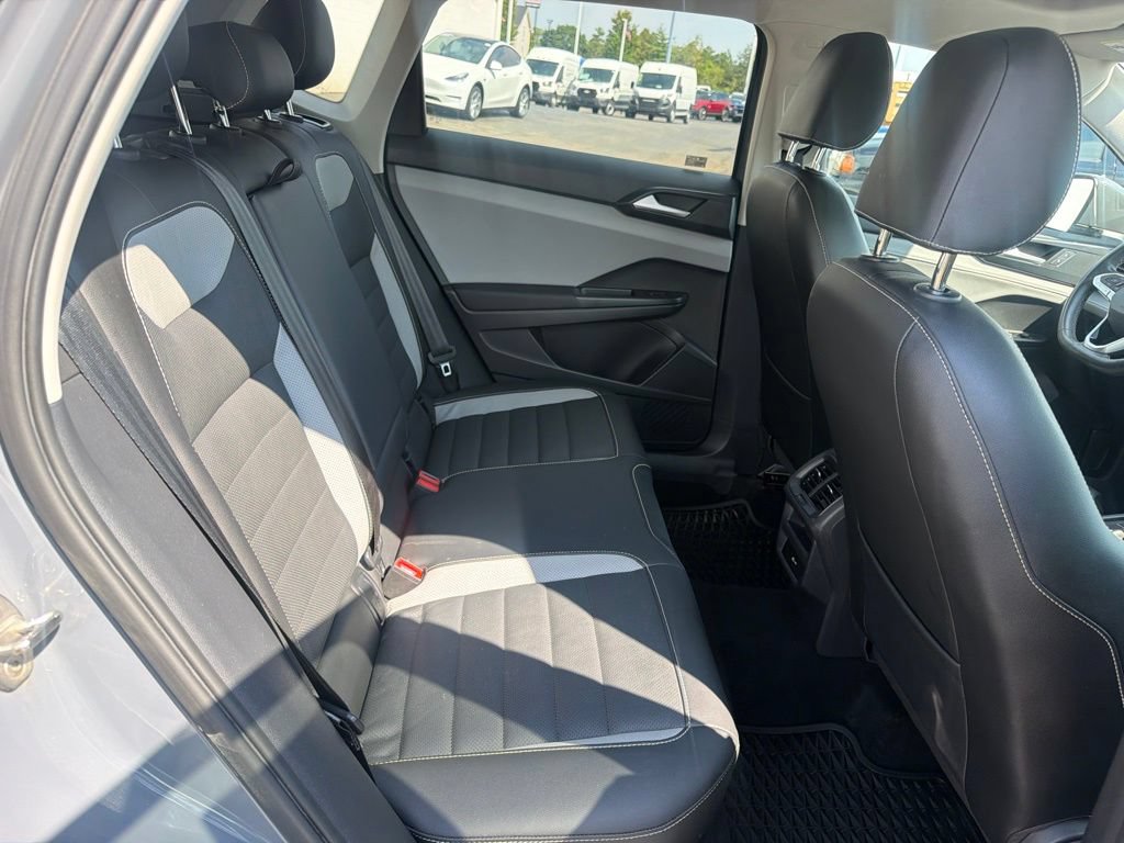 Used 2022 Volkswagen Taos SEL w/ Panoramic Sunroof Package AWD/4WD image 48