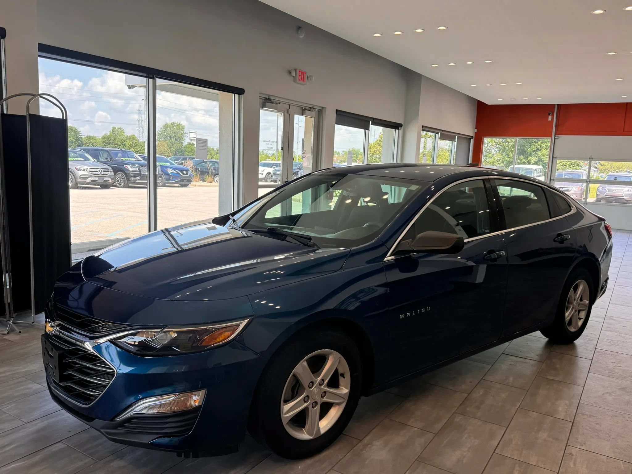 Used 2019 Chevrolet Malibu LS w/ LPO, Convenience Package 2 FWD image 12