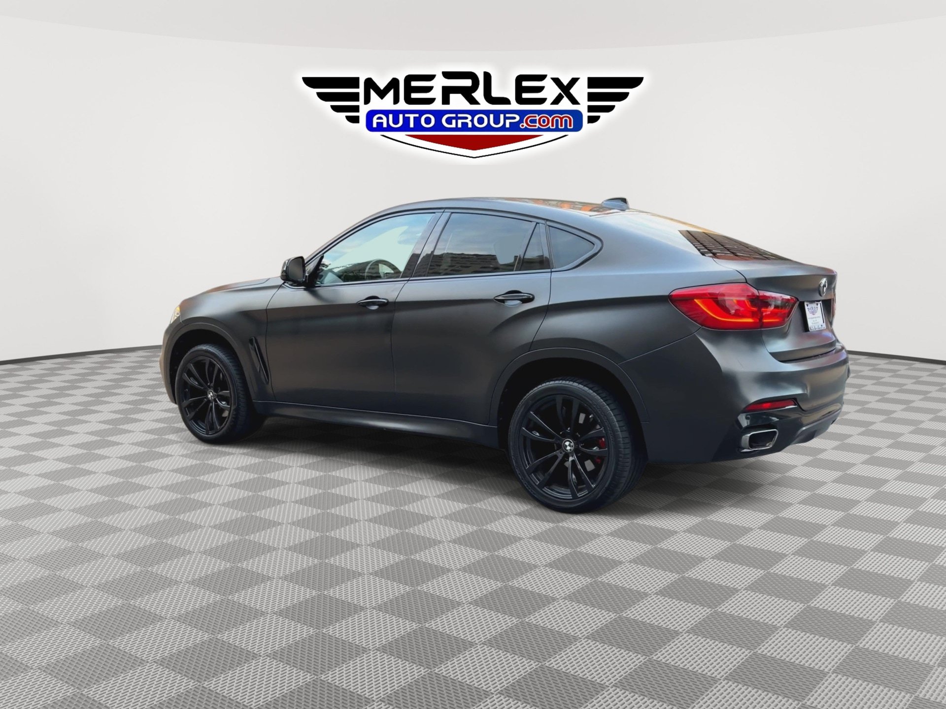 Used 2019 BMW X6 sDrive35i w/ M Sport Package RWD image 6