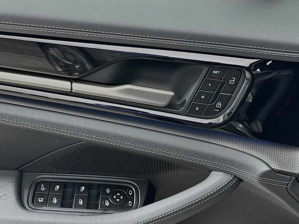 New 2026 Porsche Panamera Turbo image 20