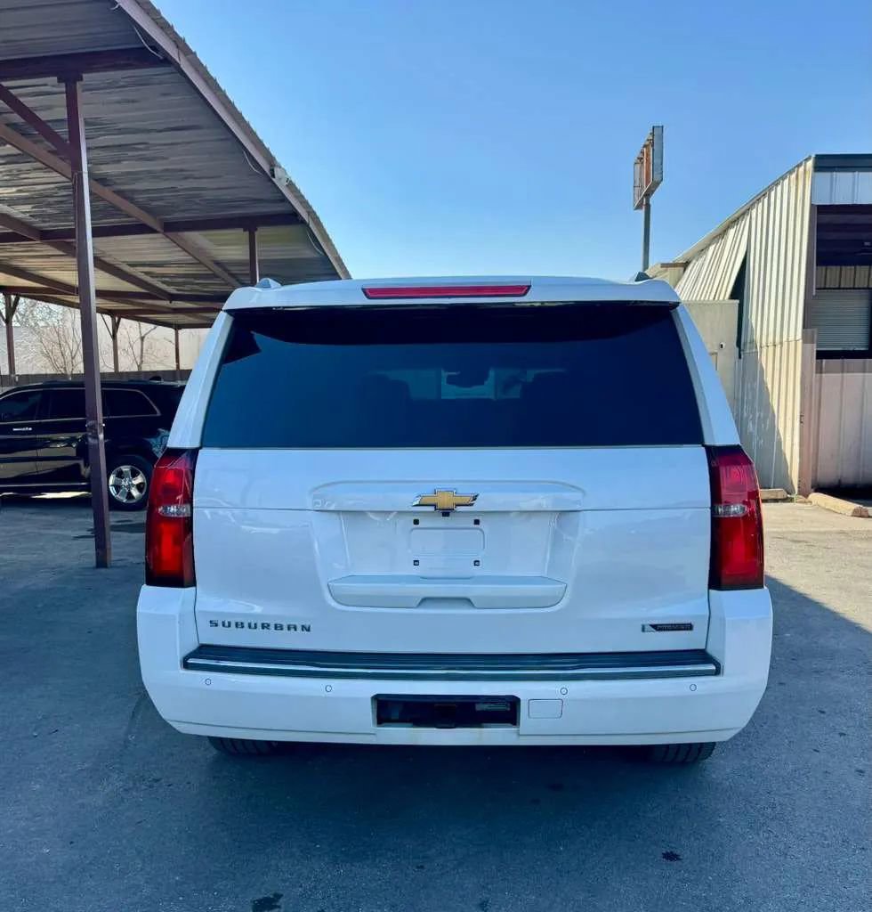 Used 2018 Chevrolet Suburban Premier image 13