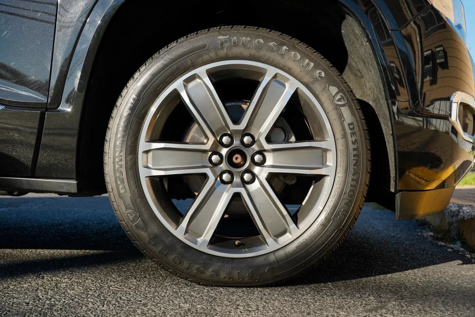 Used 2019 GMC Acadia Denali FWD image 17