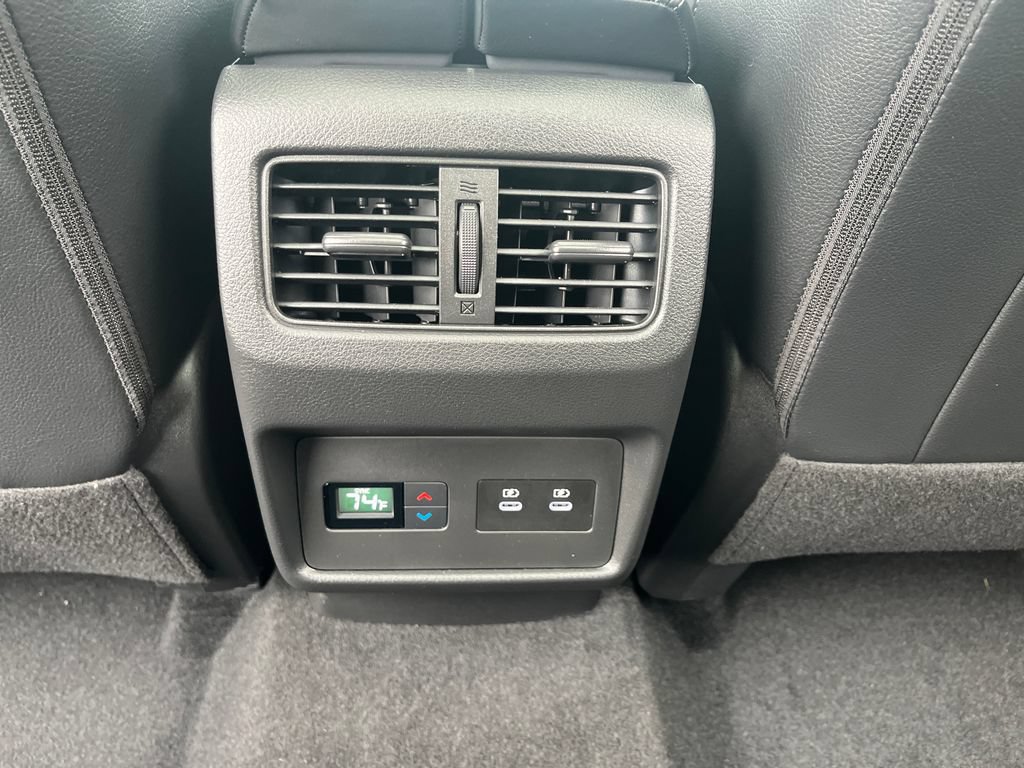 Certified 2025 Nissan Rogue SL w/ SL Premium Package FWD image 31