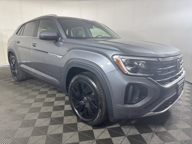 New 2025 Volkswagen Atlas Cross Sport SE image 1