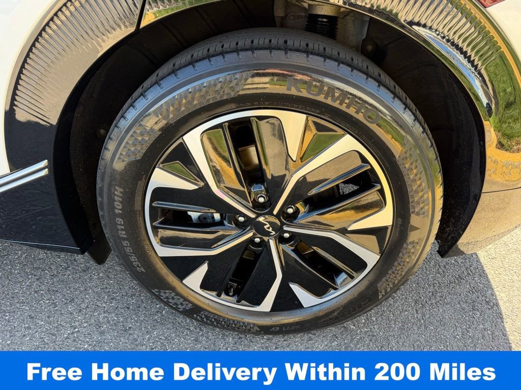 Used 2023 Kia EV6 Wind image 12