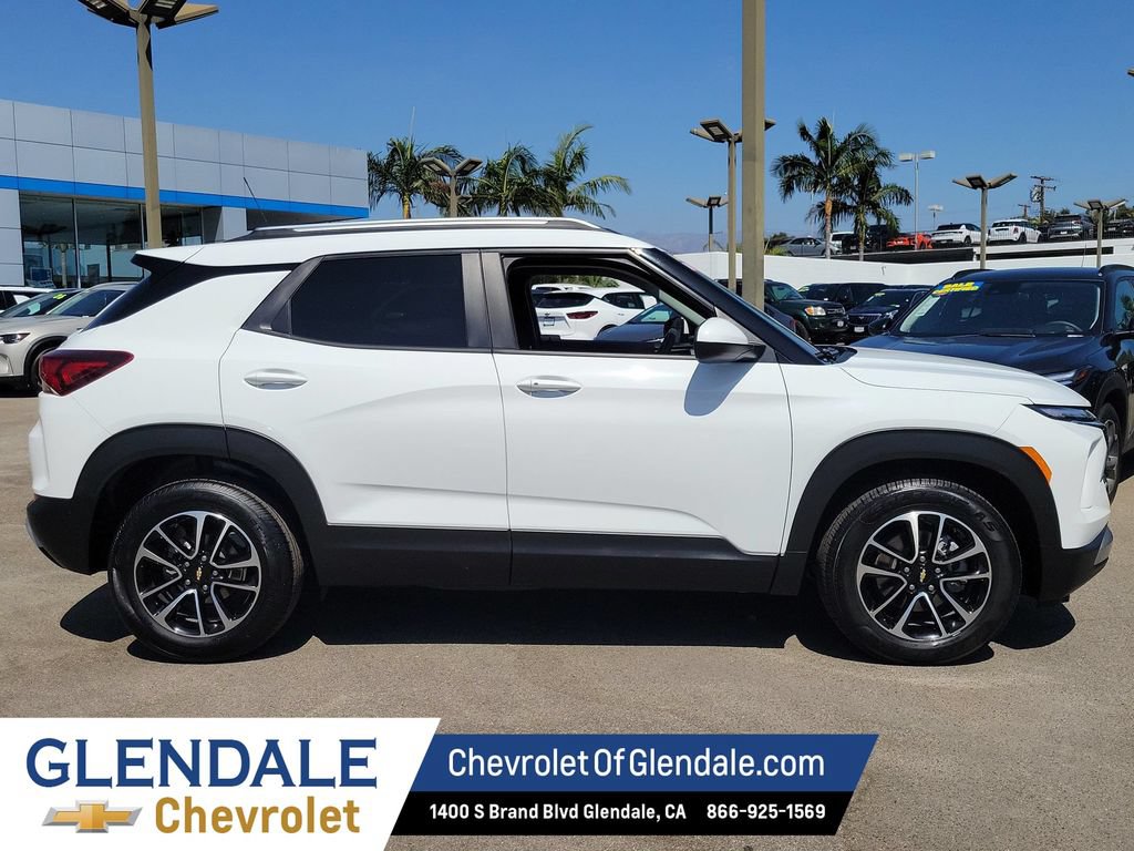 Used 2025 Chevrolet TrailBlazer LT FWD image 10