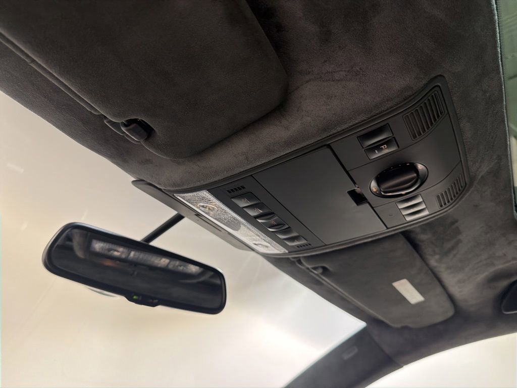 Used 2006 Porsche Cayenne Turbo AWD/4WD image 18