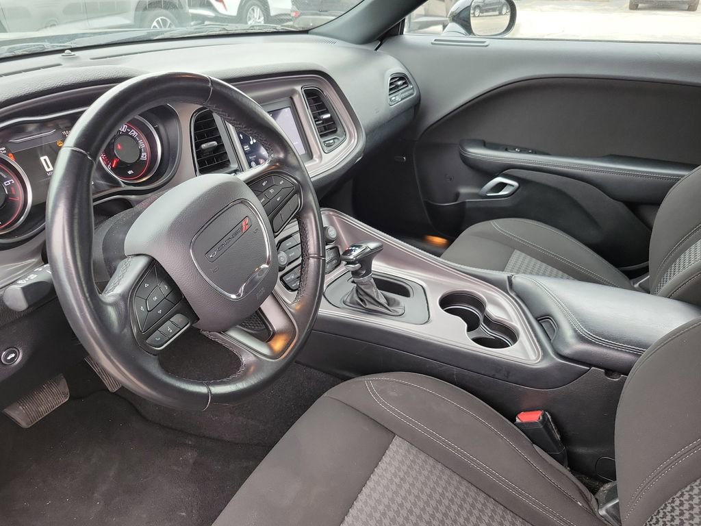 Used 2023 Dodge Challenger SXT image 16