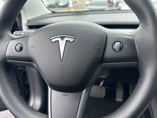 Used 2021 Tesla Model 3 Standard Range Plus image 13