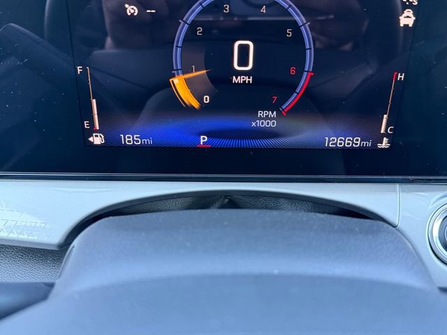 Used 2025 Chevrolet Trax LT w/ LT Convenience Package image 18