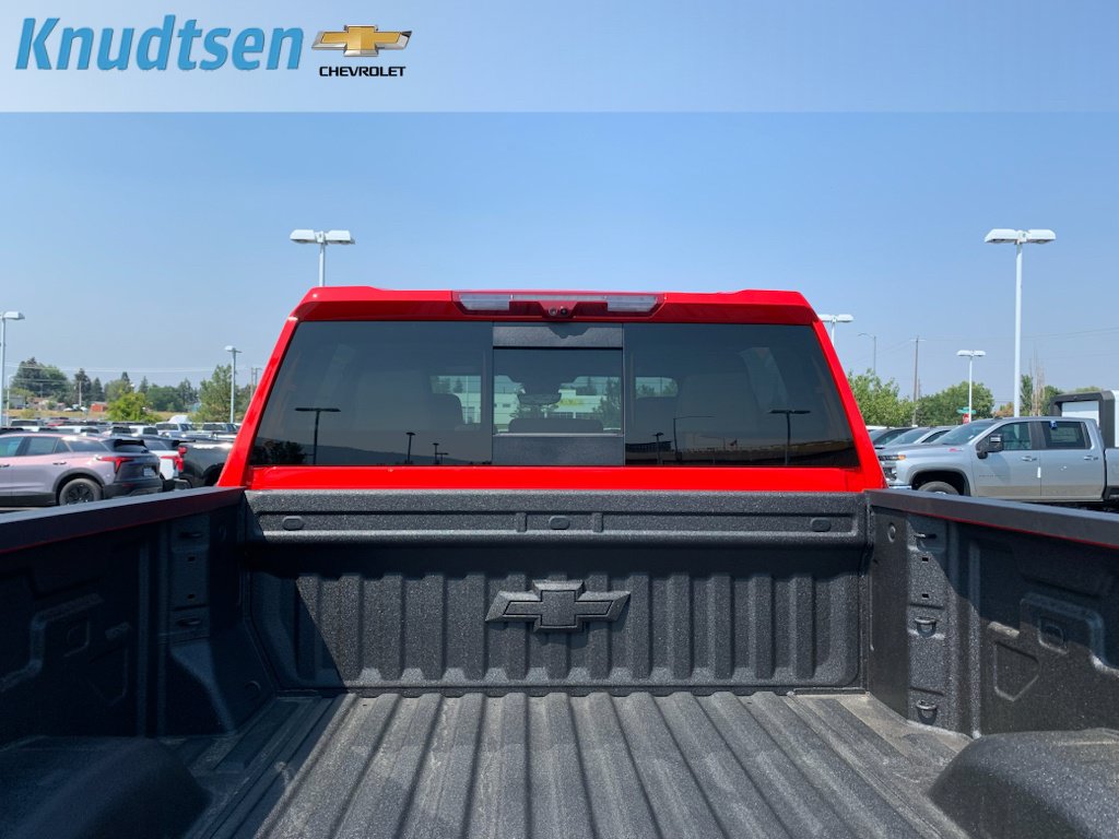New 2026 Chevrolet Silverado 2500 ZR2 w/ LPO, Dark Essentials Package AWD/4WD image 17