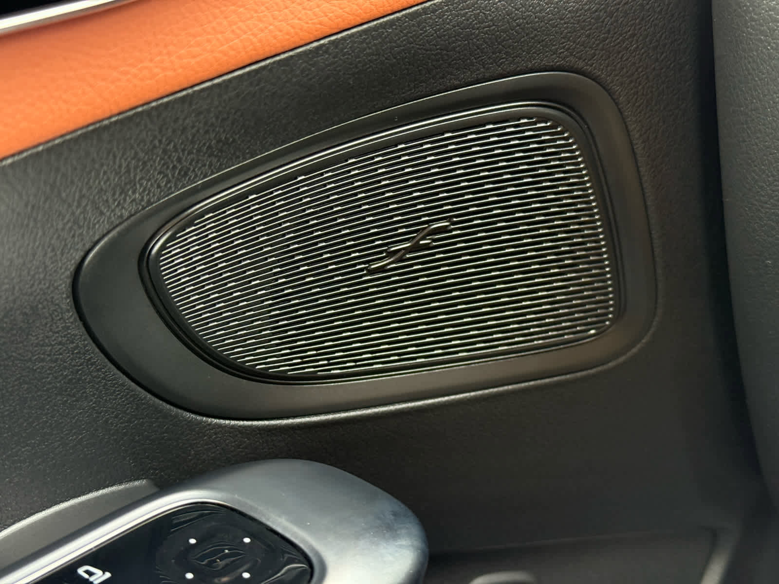 Used 2025 Mercedes-Benz C 300 4MATIC Sedan image 24