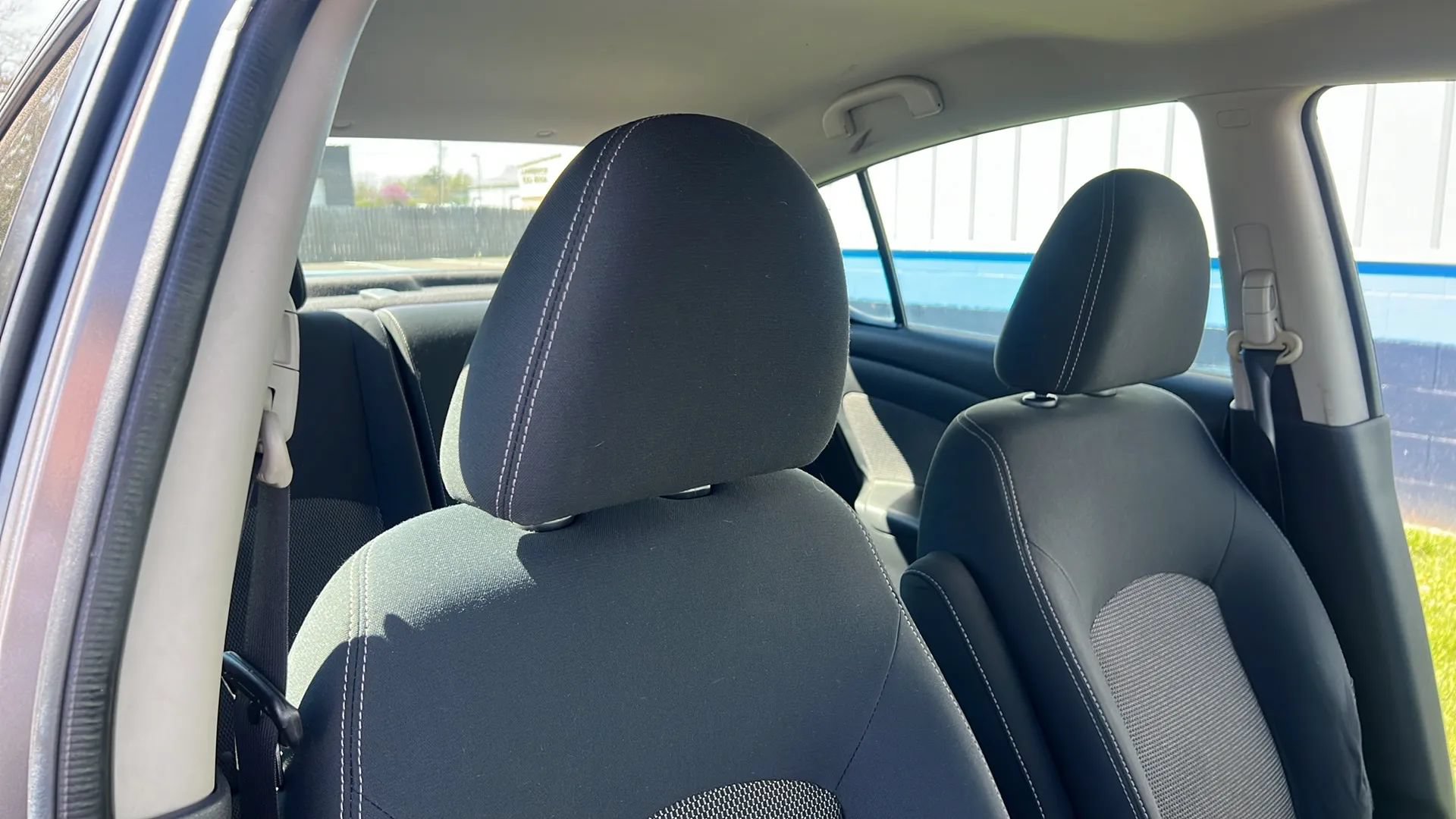 Used 2016 Nissan Versa SV FWD image 20