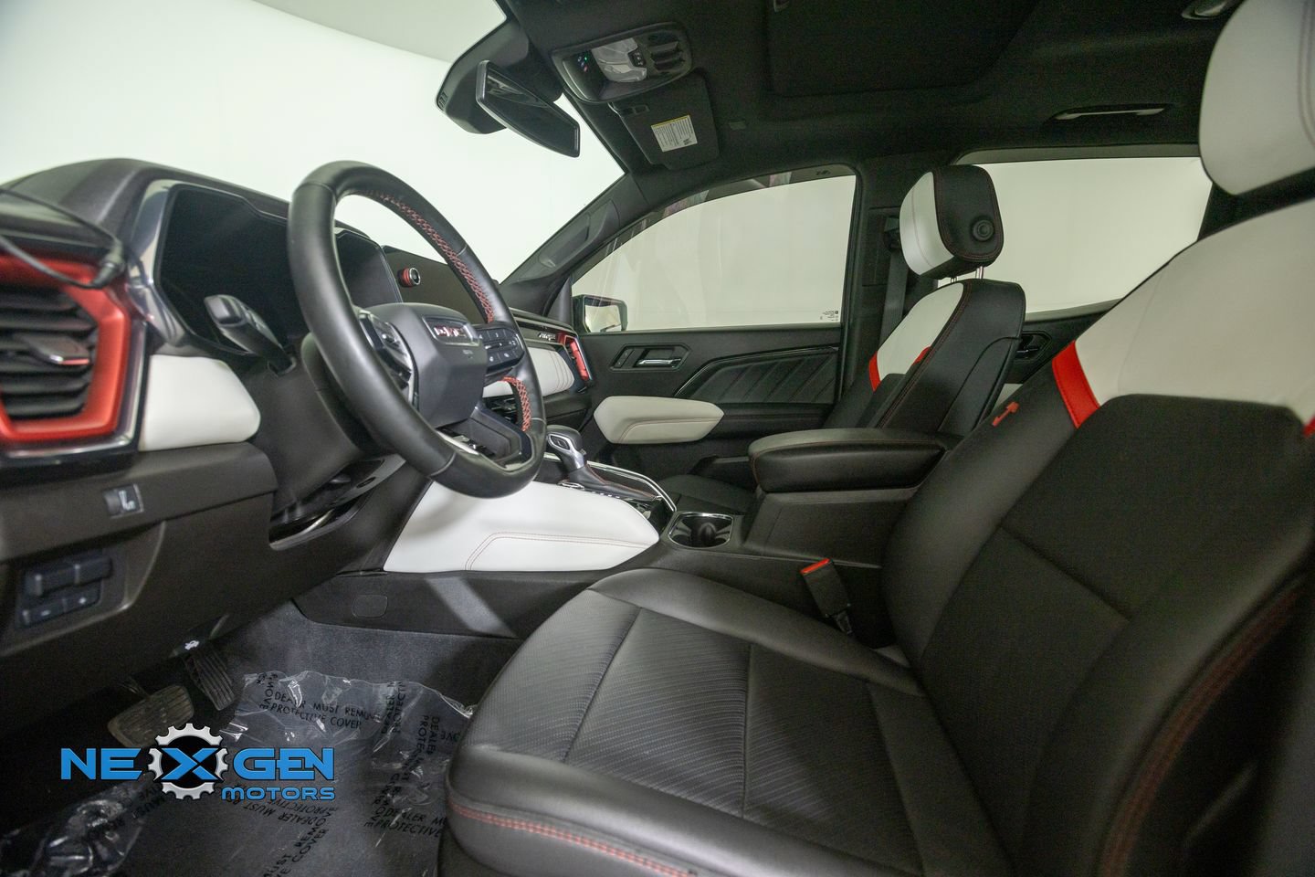 Used 2023 GMC Canyon AT4X AWD/4WD image 12