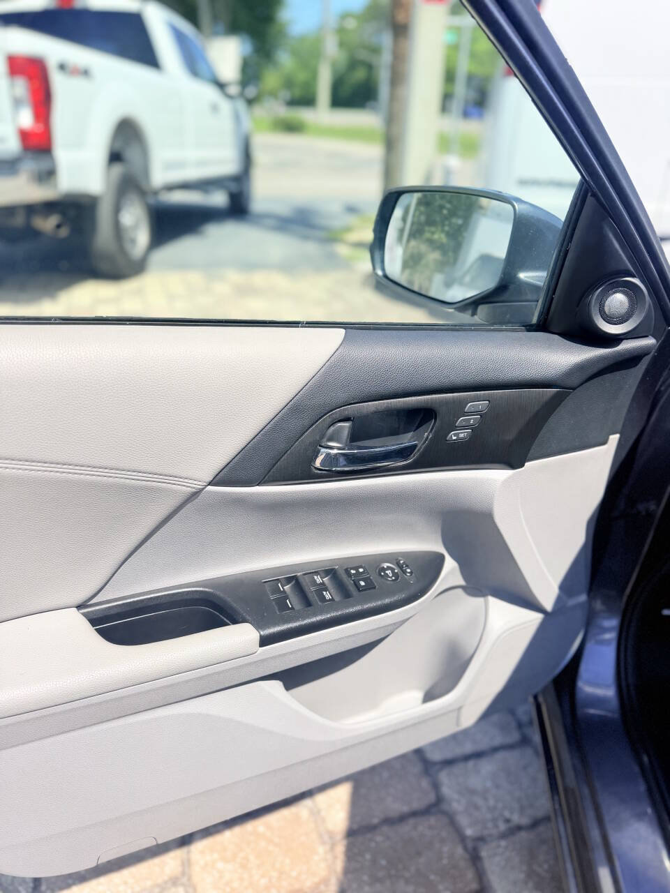 Used 2013 Honda Accord EX-L image 13