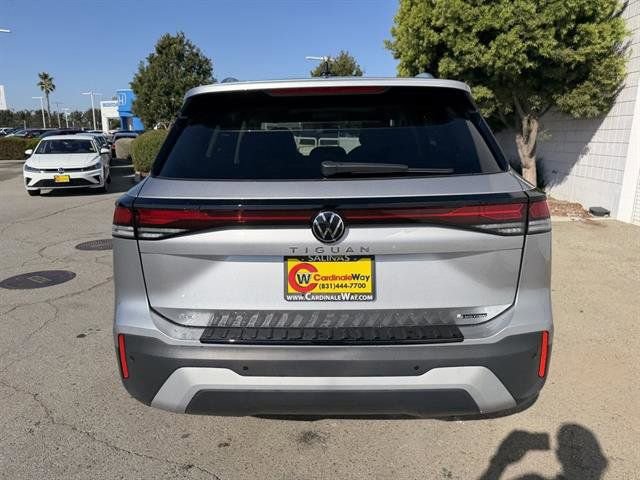 New 2026 Volkswagen Tiguan SE image 5