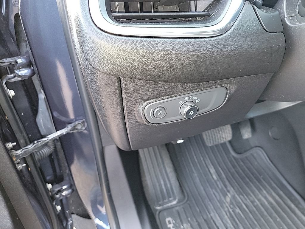 Certified 2018 Chevrolet Equinox LT image 28