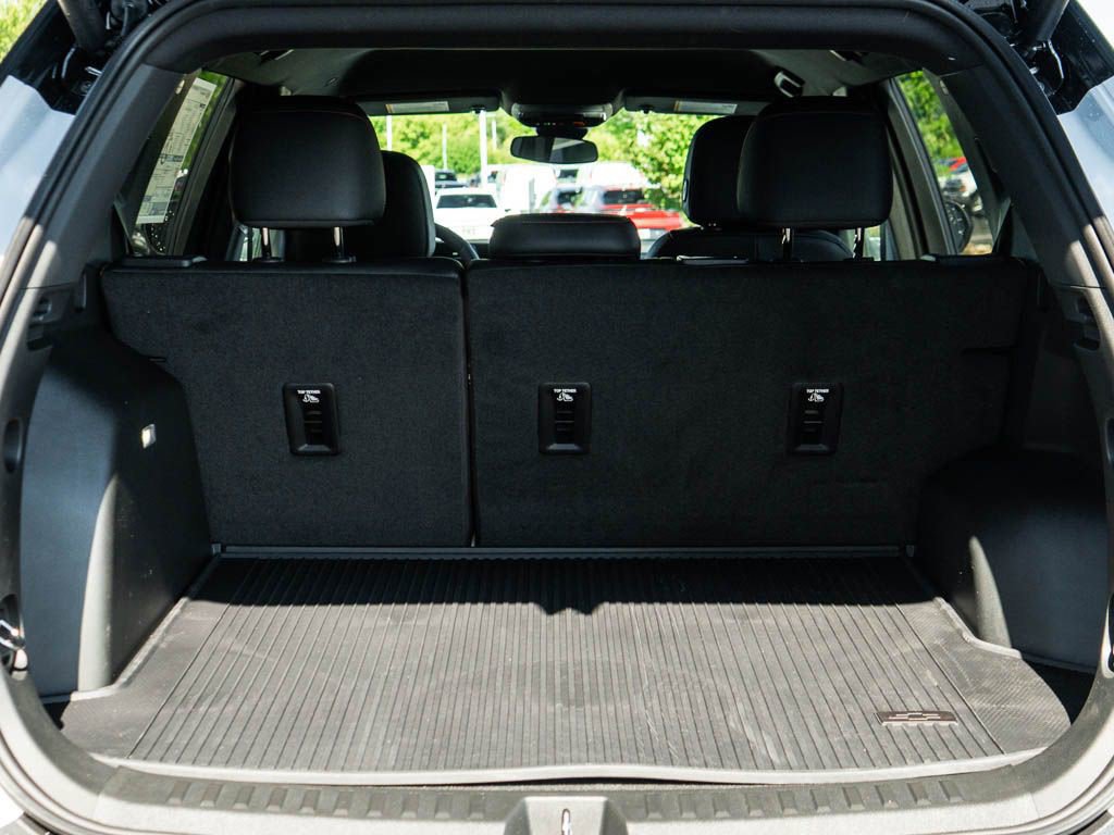 New 2026 Chevrolet Equinox RS w/ Convenience Package III image 8