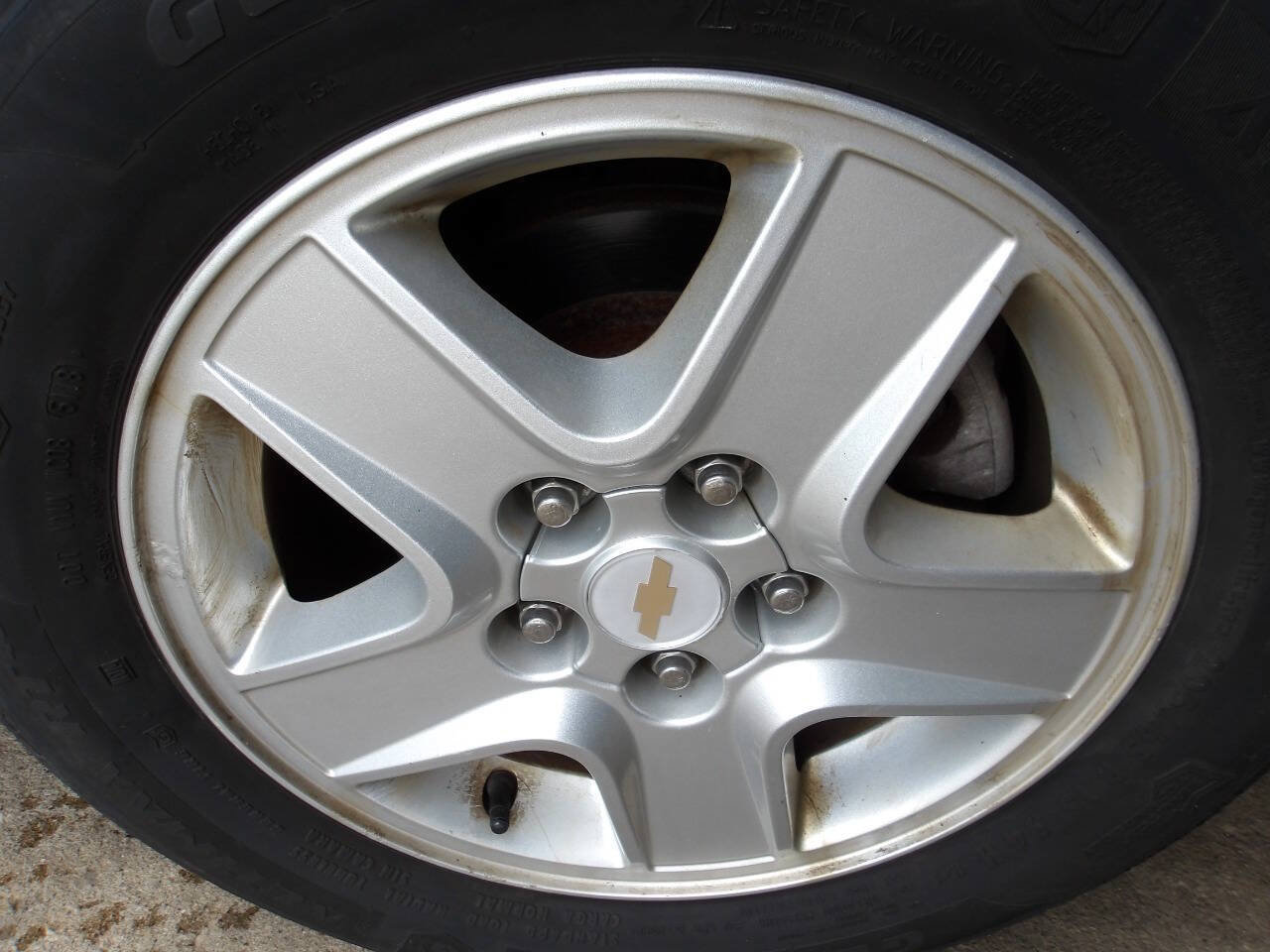Used 2004 Chevrolet Malibu LS FWD image 40