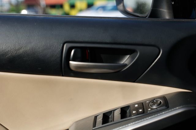 Used 2017 Lexus IS 200t F Sport image 49