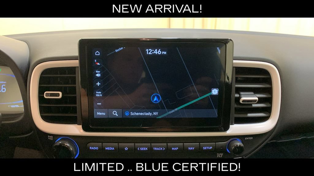 Used 2024 Hyundai Venue Limited FWD image 30