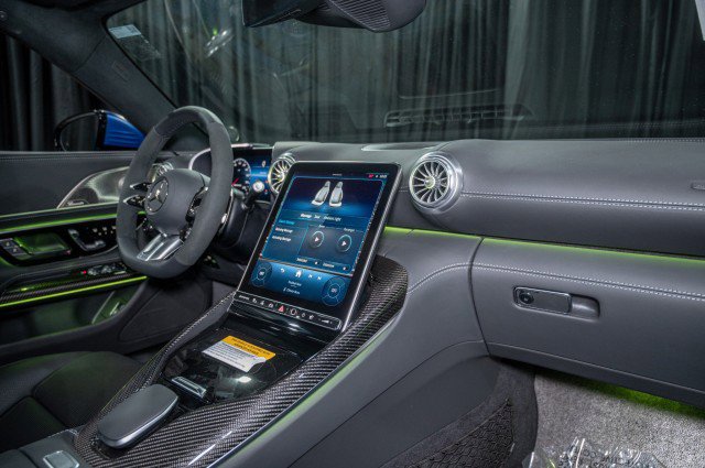 New 2025 Mercedes-Benz SL 55 AMG 4MATIC image 15