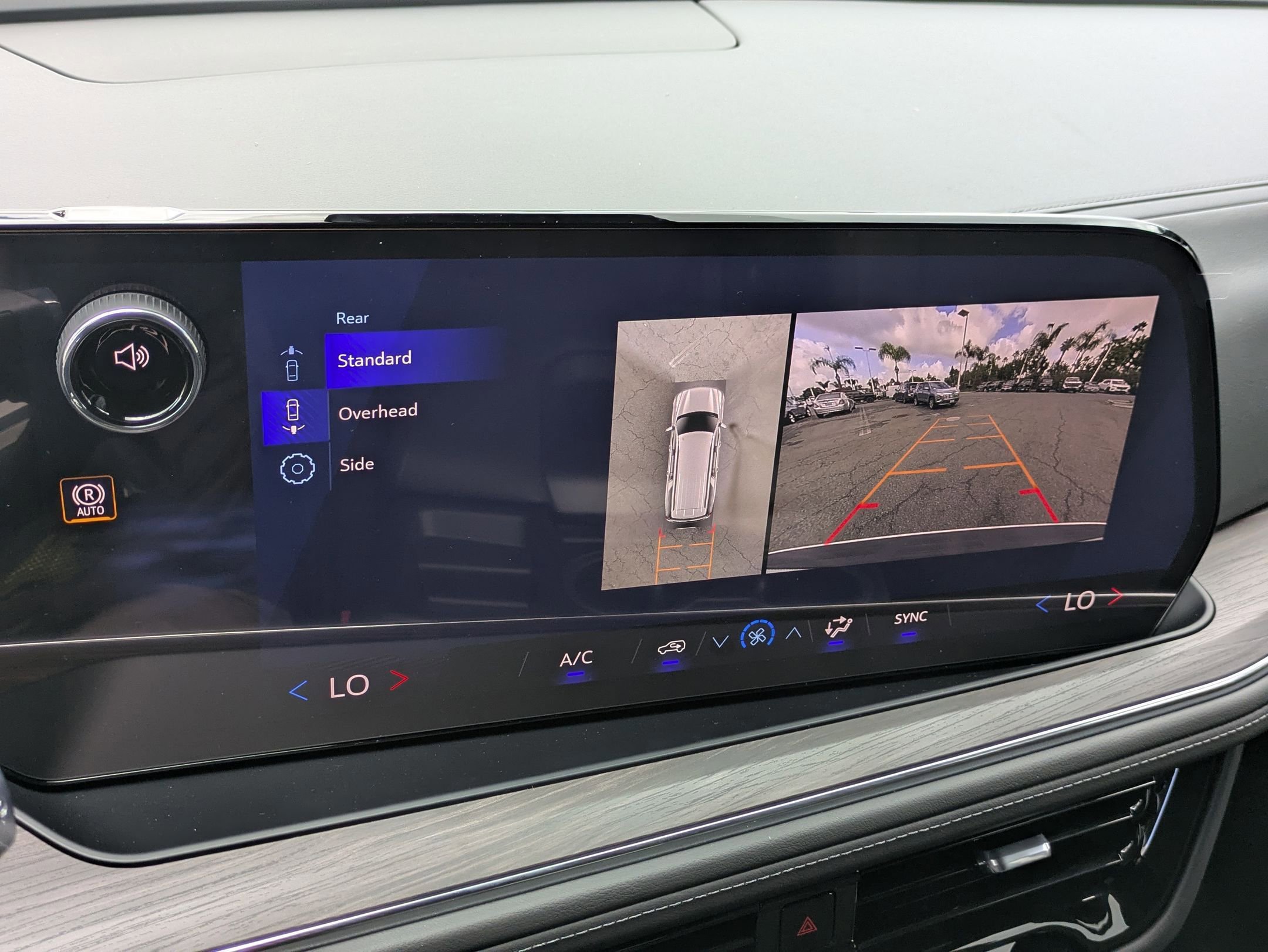 New 2026 Chevrolet Suburban LS image 17