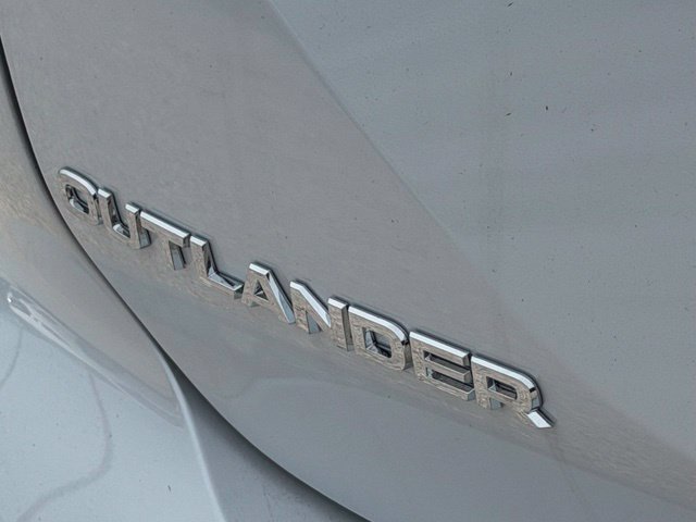 New 2026 Mitsubishi Outlander SE FWD image 15