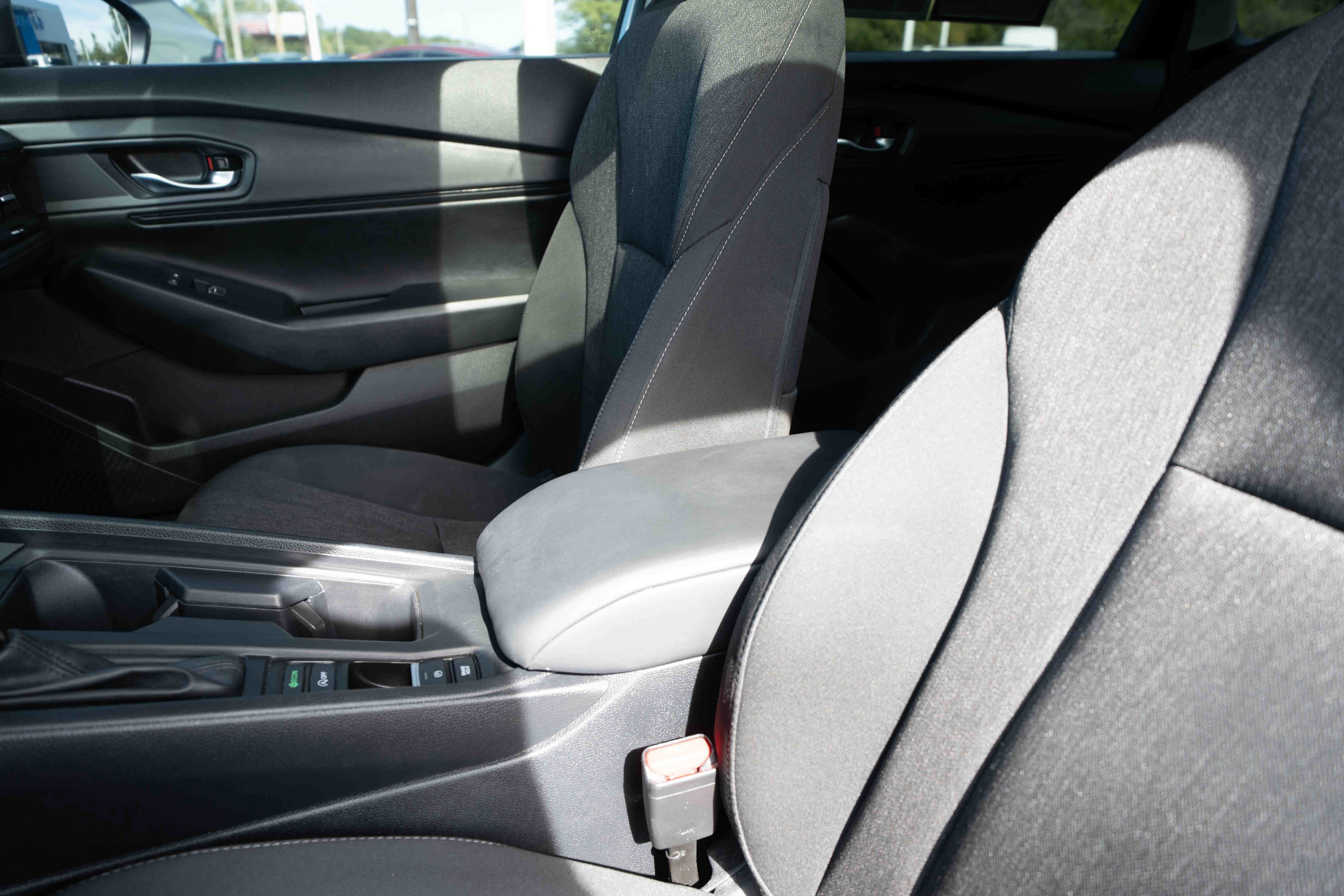 Used 2025 Honda Accord SE image 10