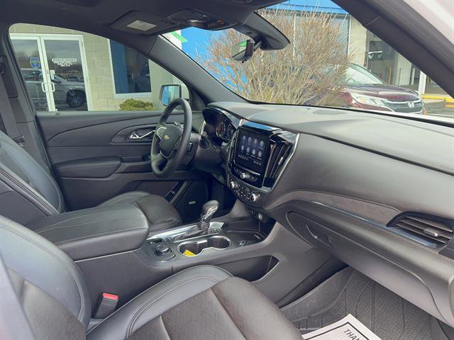 Used 2023 Chevrolet Traverse High Country image 17