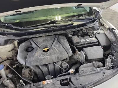 Used 2017 Hyundai Elantra GT image 16