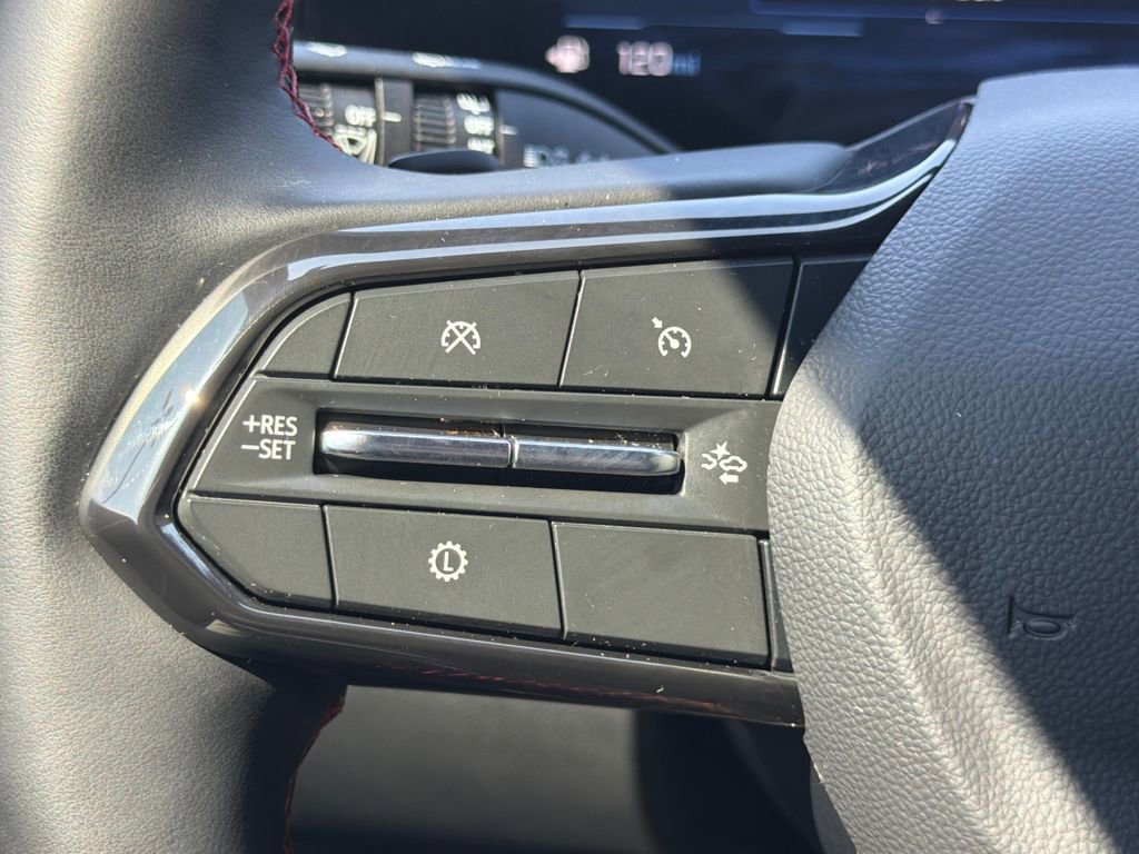 Used 2025 Chevrolet Equinox RS image 21