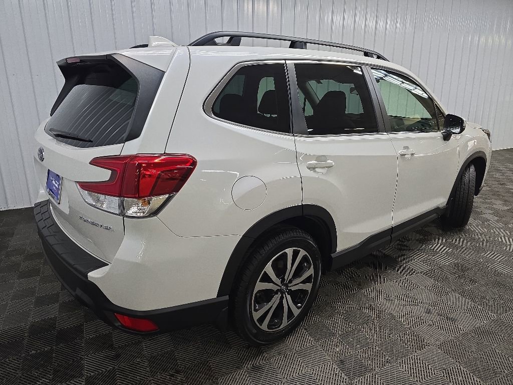 Used 2022 Subaru Forester Limited AWD/4WD image 10